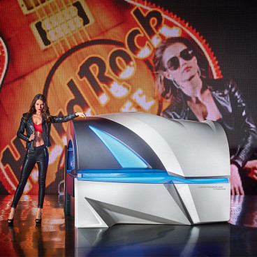 Горизонтальный солярий "Luxura Vegaz 8200"