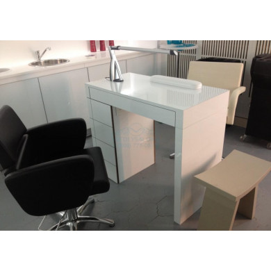 Маникюрный стол Apex II